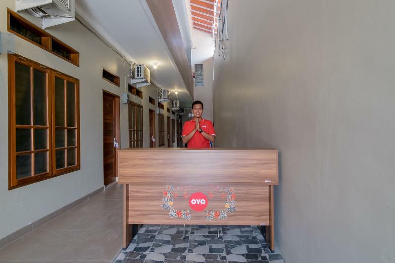 Reddoorz At Joyce Guest House Медан Екстер'єр фото